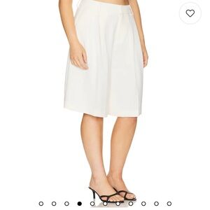 Good American Women's Ivory Suiting Shorts